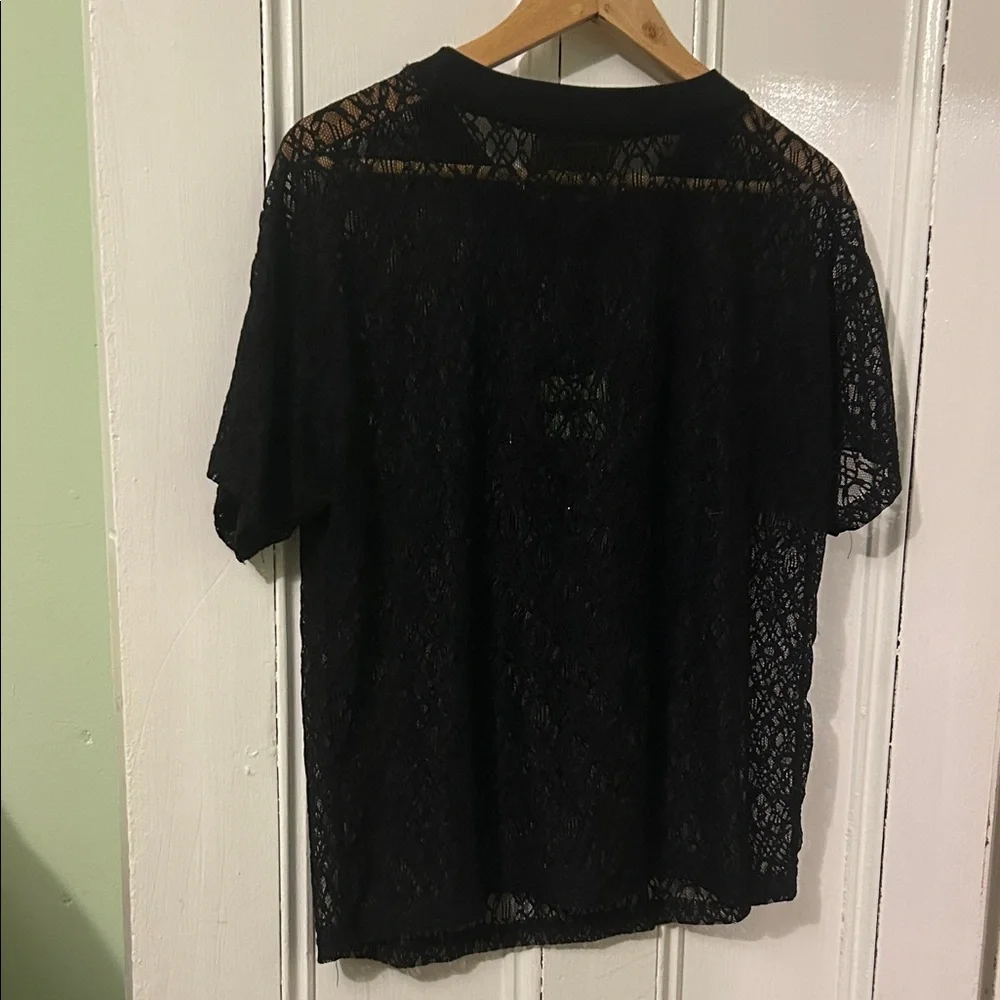 Black Lace Top with Heart Detail - Picture 5 of 5